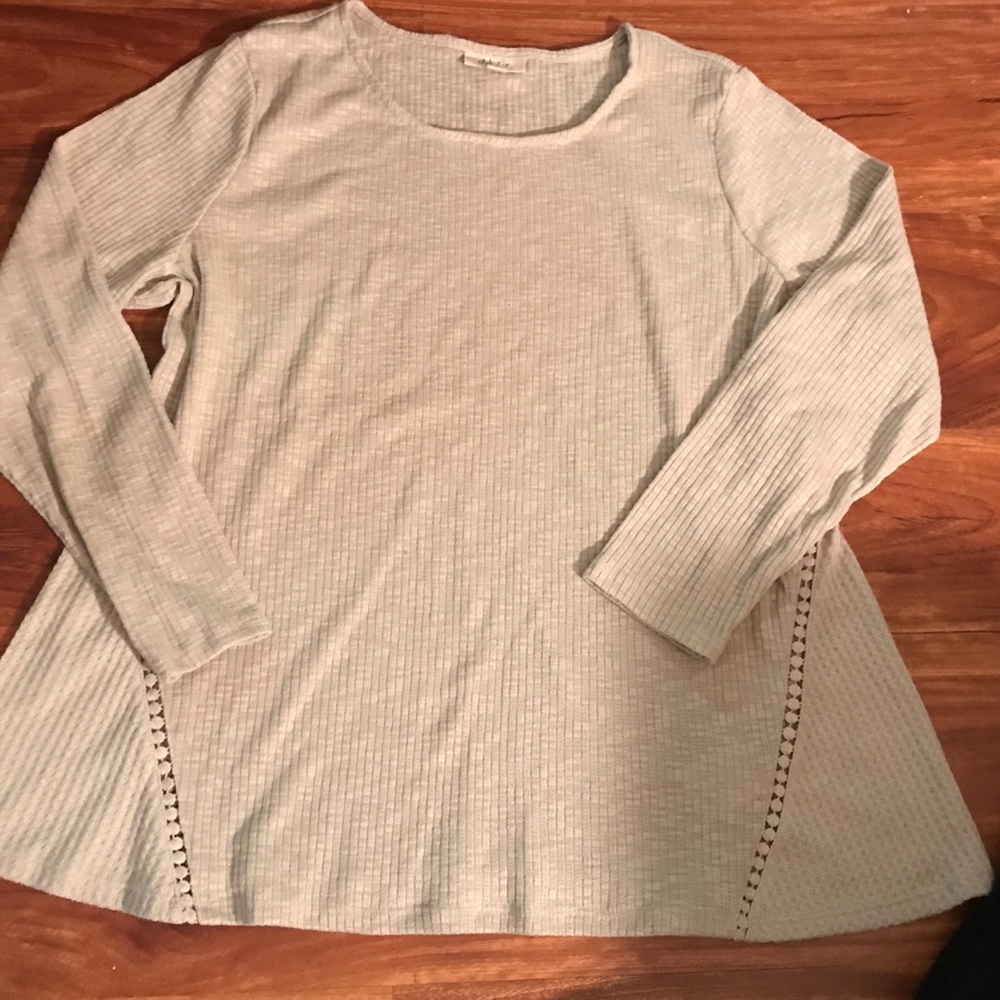 Long sleeve top